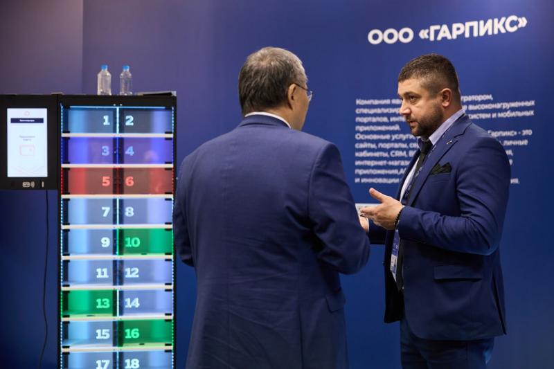 На выставке «Сделано в России» мы презентовали умный шкаф Garpix storage 